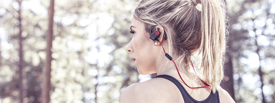 Ръководство за избор на спортни слушалки: Как да намерим перфектния модел