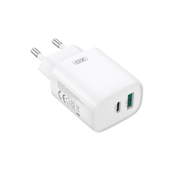 Зарядно устройство комплект XO CE30 PD 30W 1x USB-C 1x USB + USB-C - Lightning кабел, Бяло от Fonax.bg